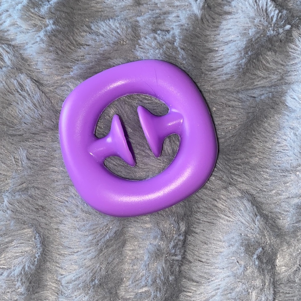 Fidgets - Picture 3 of 4